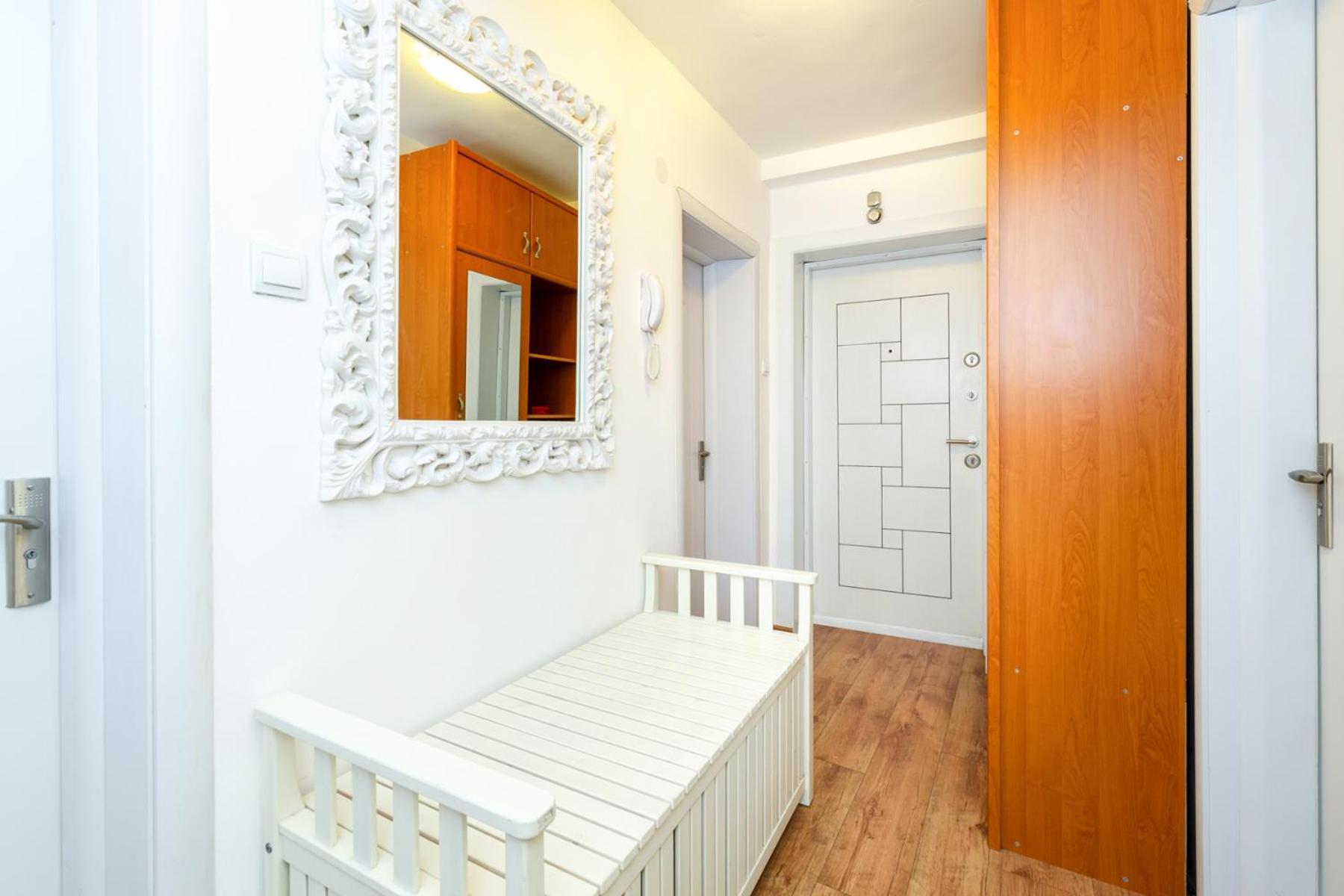 The White Apartment - Free Parking Szófia Kültér fotó